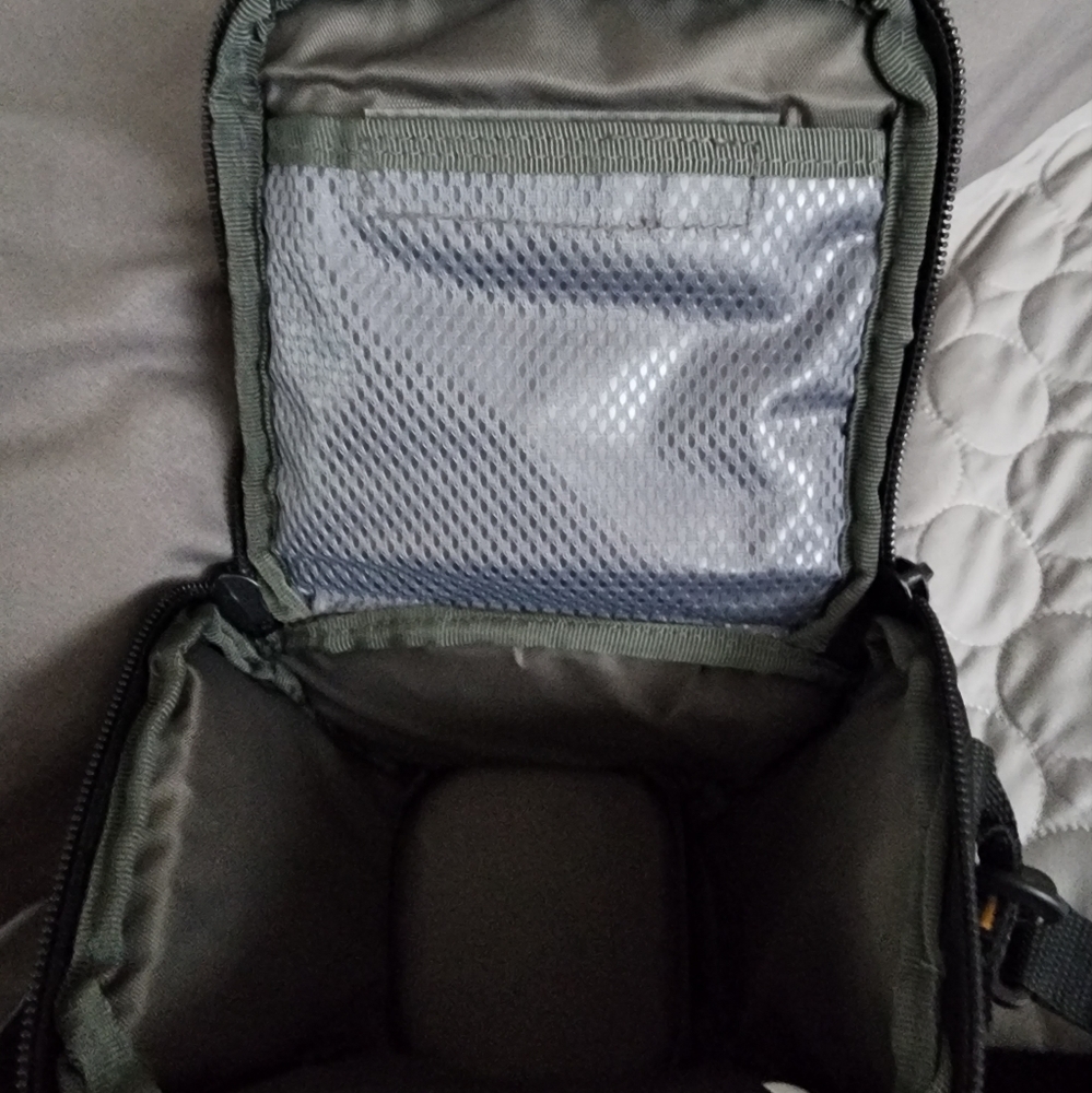 Camera Bag - Picture 5 of 7
